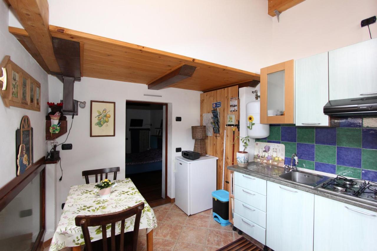Cossogno B&B Il Castello Lago Maggiore Con Terrazza מראה חיצוני תמונה