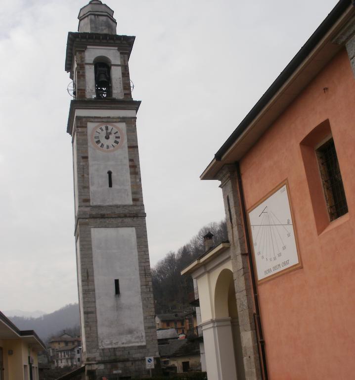 Cossogno B&B Il Castello Lago Maggiore Con Terrazza מראה חיצוני תמונה