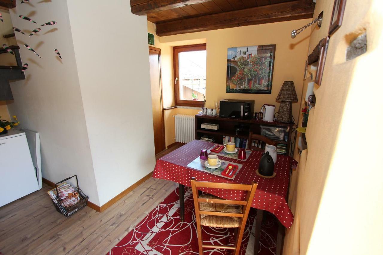 Cossogno B&B Il Castello Lago Maggiore Con Terrazza מראה חיצוני תמונה